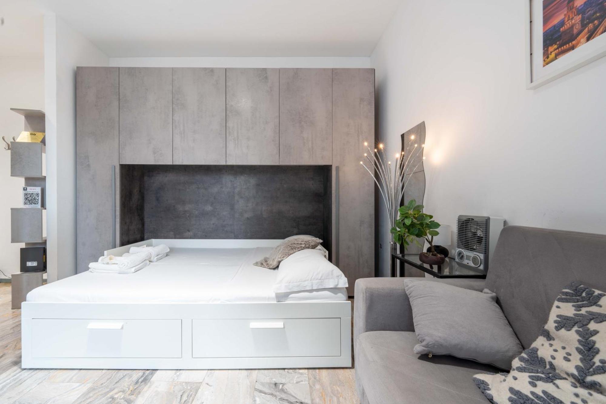 Suite 12 Milano Centro Parking Free Exterior photo